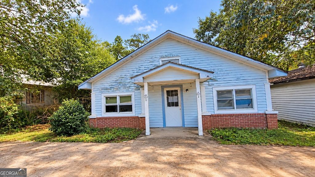 250 Davis Avenue, Toccoa, GA 30577 — exterior