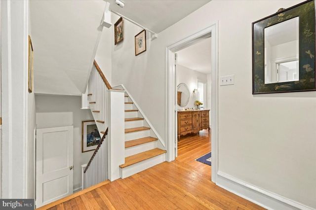 7811 WINSTON RD, Philadelphia, PA 19118