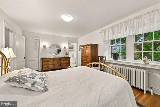 7811 WINSTON RD, Philadelphia, PA 19118