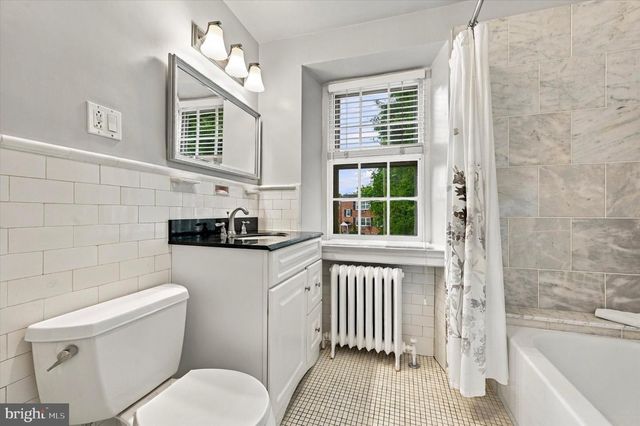 7811 WINSTON RD, Philadelphia, PA 19118