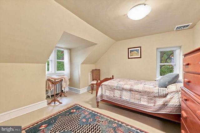 7811 WINSTON RD, Philadelphia, PA 19118