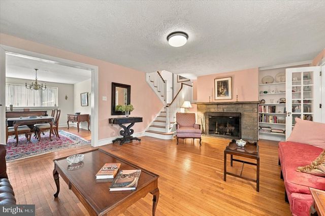 7811 WINSTON RD, Philadelphia, PA 19118