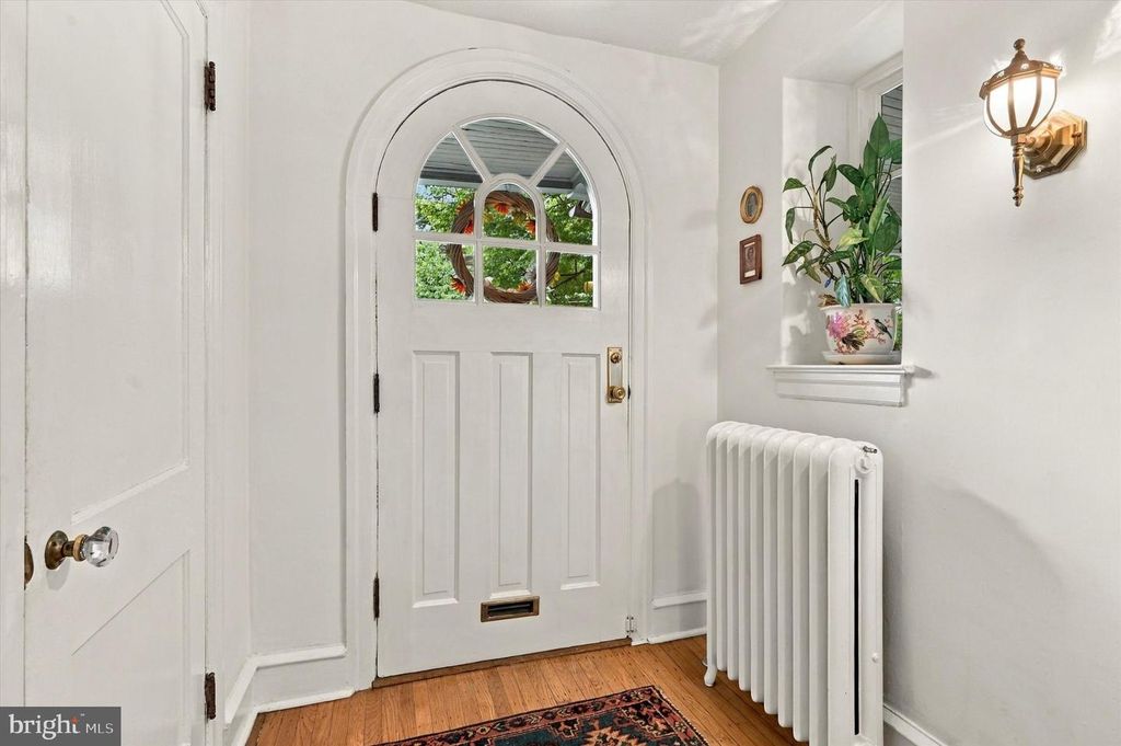 7811 WINSTON RD, PHILADELPHIA, PA 19118 — photo 5