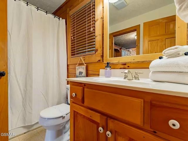 749 Yona Trail Way, Gatlinburg, TN 37738