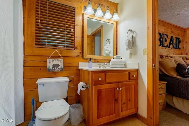 749 Yona Trail Way, Gatlinburg, TN 37738