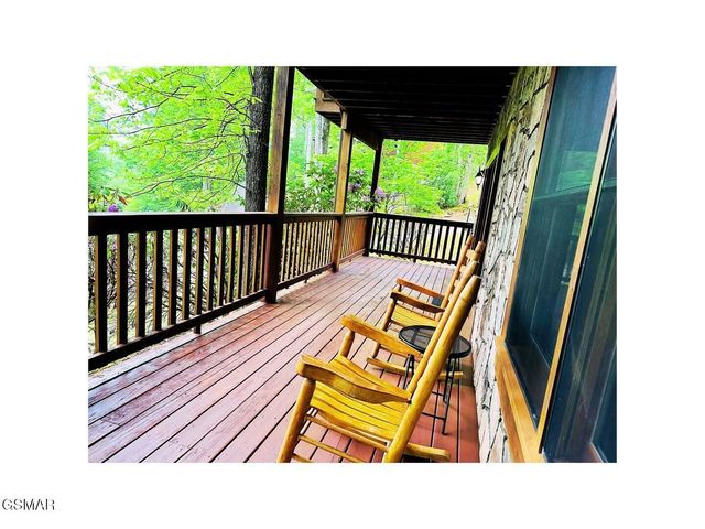 749 Yona Trail Way, Gatlinburg, TN 37738