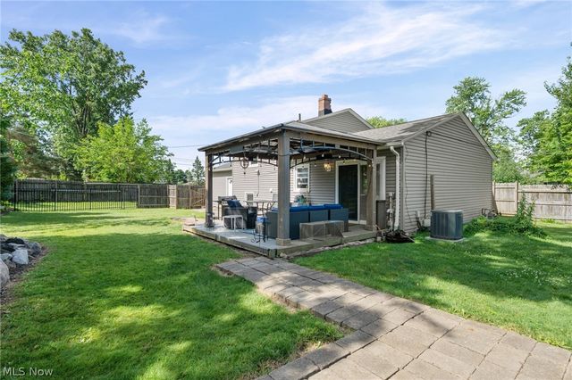 1525 McKinley Avenue, Brunswick, OH 44212