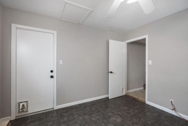 2548 Twin Buttes Drive NE, Rio Rancho, NM 87144