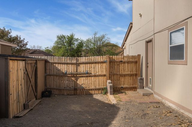 2548 Twin Buttes Drive NE, Rio Rancho, NM 87144