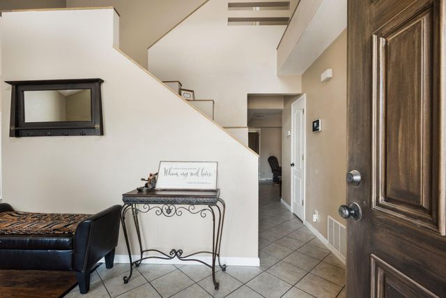 2548 Twin Buttes Drive NE, Rio Rancho, NM 87144