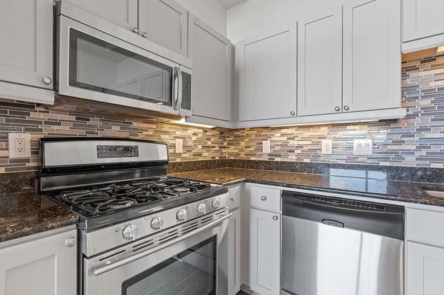 800 W 5th ST 702, Austin, TX 78703