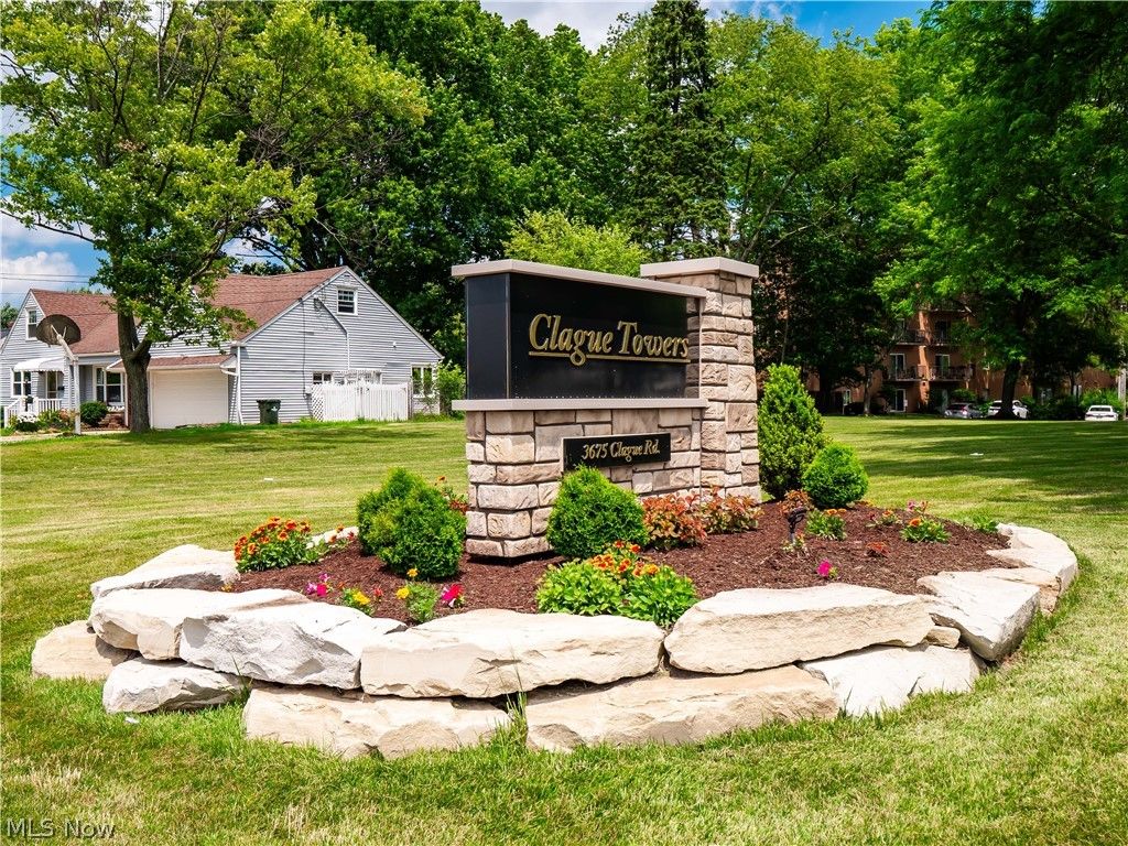 3675 Clague Road 316, North Olmsted, OH 44070