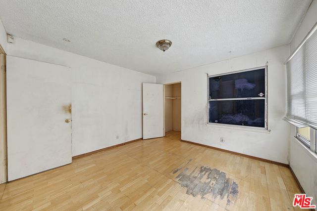154 S Hobart Boulevard, Los Angeles, CA 90004