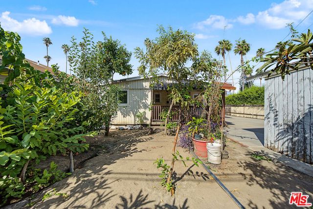 154 S Hobart Boulevard, Los Angeles, CA 90004