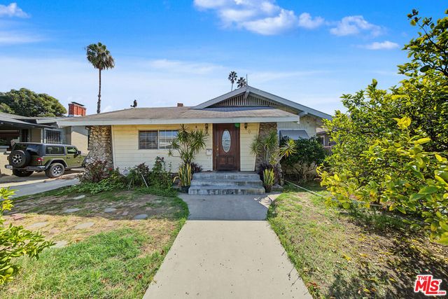 154 S Hobart Boulevard, Los Angeles, CA 90004