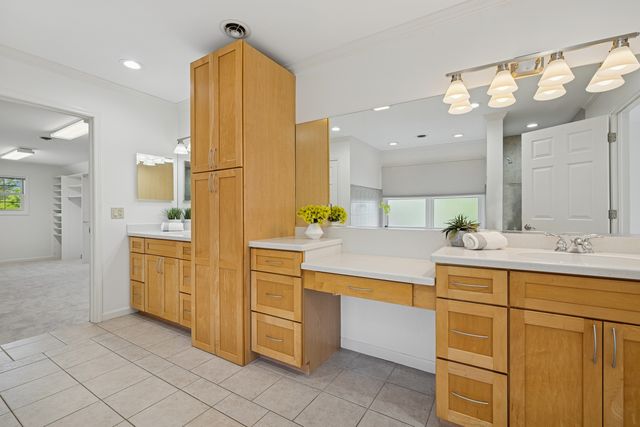 6409 Davidson Court, Gurnee, IL 60031