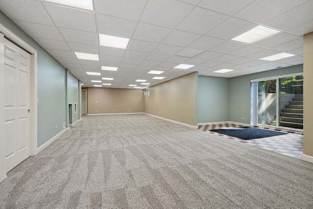 6409 Davidson Court, Gurnee, IL 60031