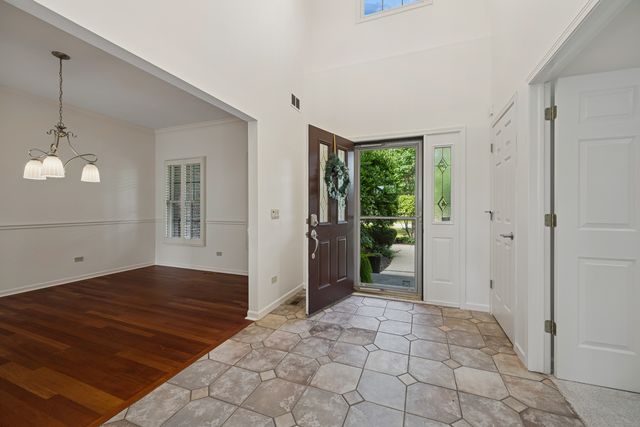 6409 Davidson Court, Gurnee, IL 60031