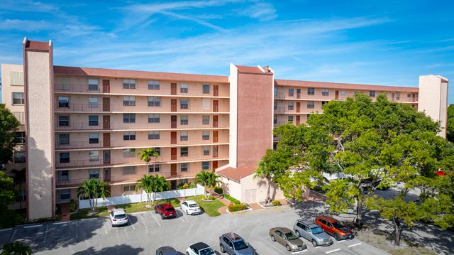 14623 Bonaire Boulevard 201, Delray Beach, FL 33446