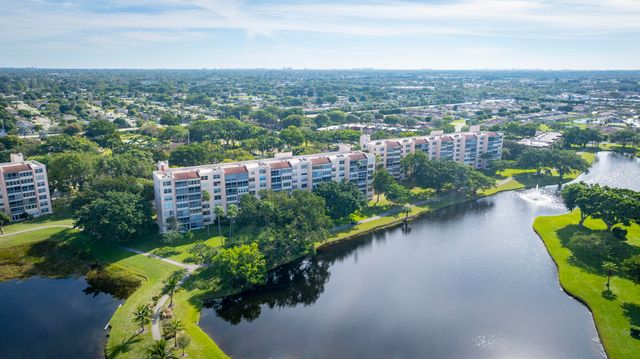 14623 Bonaire Boulevard 201, Delray Beach, FL 33446