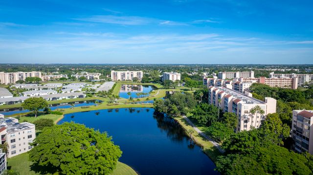 14623 Bonaire Boulevard 201, Delray Beach, FL 33446