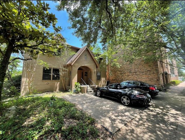 1901 Brun Street D, Houston, TX 77019