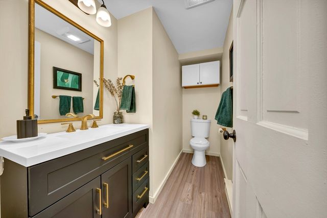 1401 Great Pond Rd 3, North Andover, MA 01845