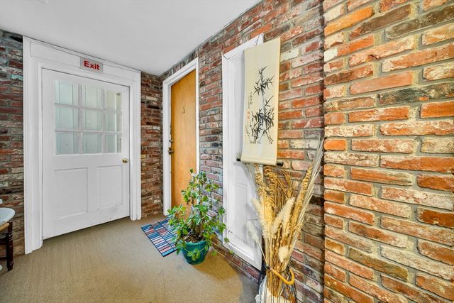 1401 Great Pond Rd 3, North Andover, MA 01845