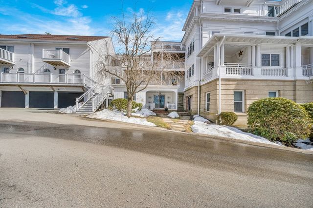 1401 Great Pond Rd 3, North Andover, MA 01845