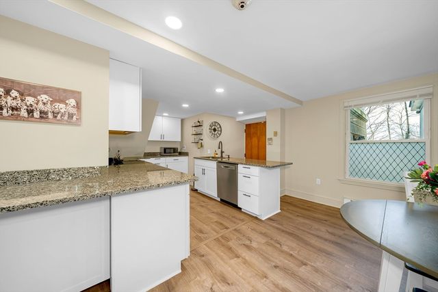 1401 Great Pond Rd 3, North Andover, MA 01845