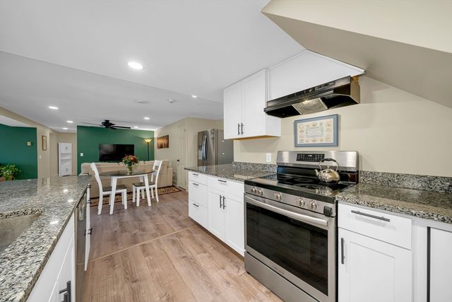 1401 Great Pond Rd 3, North Andover, MA 01845