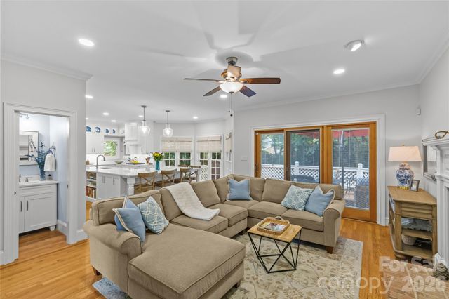 3616 Deruyter Circle, Charlotte, NC 28269