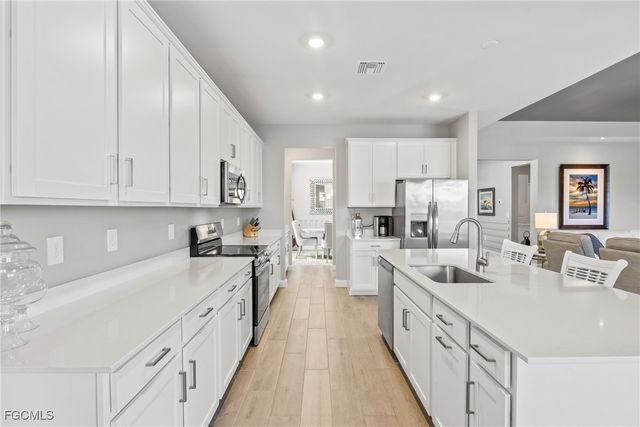 10853 Timber Creek DR, Fort Myers, FL 33913