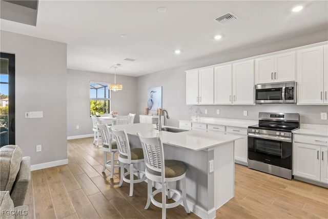 10853 Timber Creek DR, Fort Myers, FL 33913