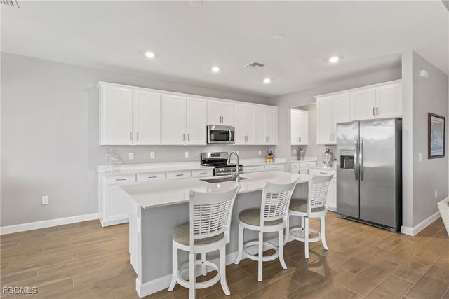 10853 Timber Creek DR, Fort Myers, FL 33913