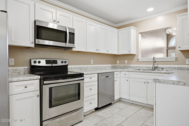 2731 Townes Drive, Greenville, NC 27858