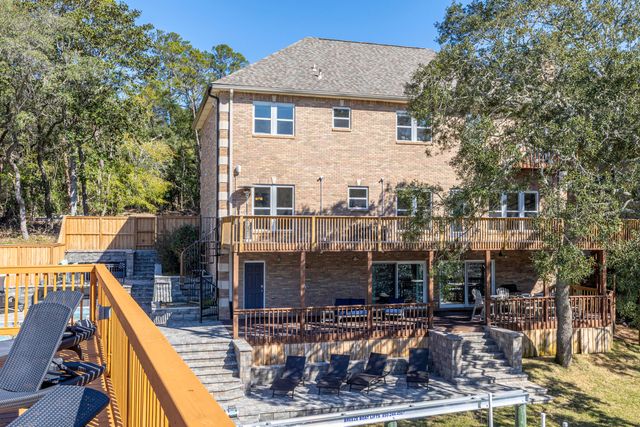 147 Eldredge Road, Fort Walton Beach, FL 32547