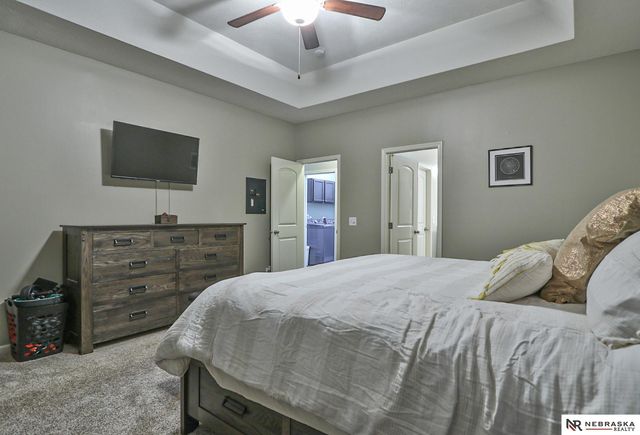 17116 Joanne Drive, Omaha, NE 68136