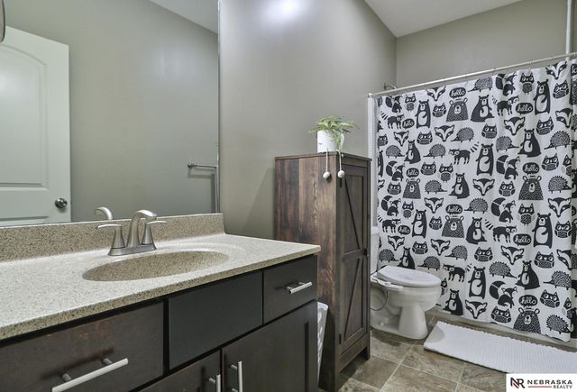 17116 Joanne Drive, Omaha, NE 68136