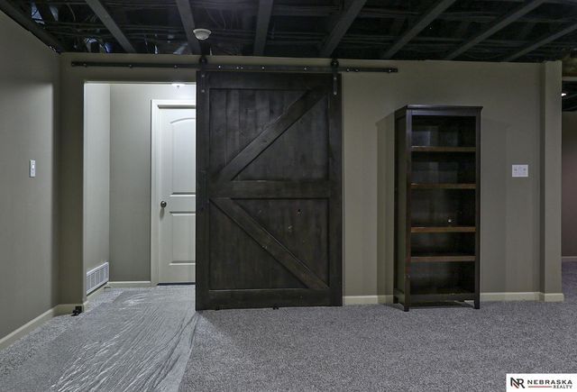 17116 Joanne Drive, Omaha, NE 68136