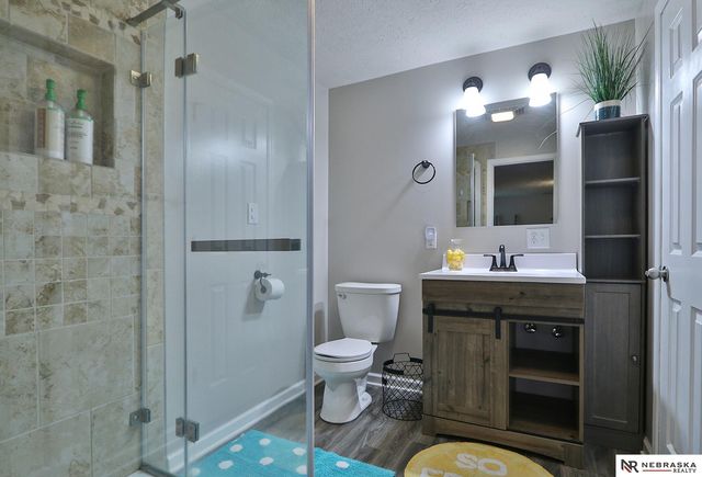 17116 Joanne Drive, Omaha, NE 68136