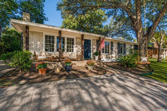 1237 Wiltshire Ave, Terrell Hills, TX 78209