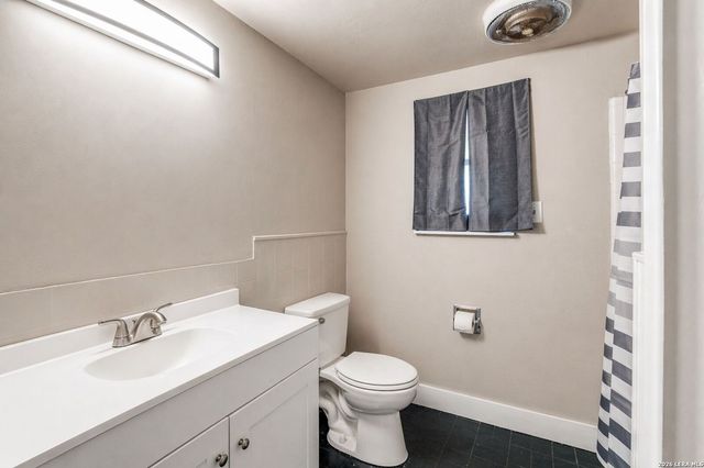 1237 Wiltshire Ave, Terrell Hills, TX 78209