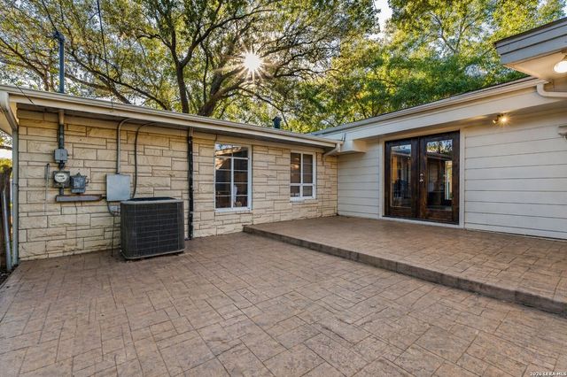 1237 Wiltshire Ave, Terrell Hills, TX 78209