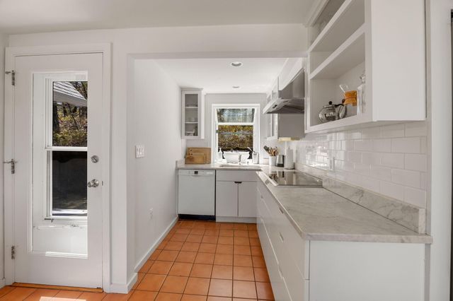 1125 Ocean View Drive, Wellfleet, MA 02667