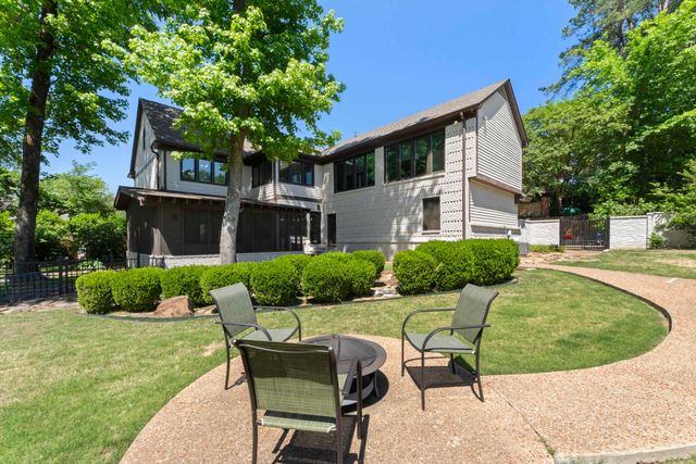 8449 LANSINGWOOD CV, Germantown, TN 38139