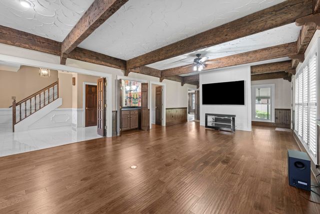 8449 LANSINGWOOD CV, Germantown, TN 38139