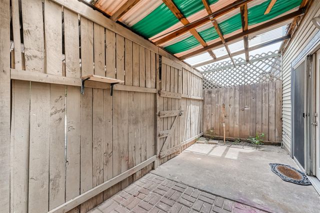 10188 Beekman Place Drive, Houston, TX 77043