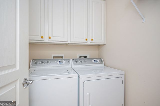 6208 Longleaf Drive, Hoschton, GA 30548