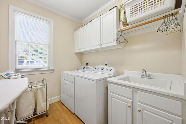 1437 Kinsdale Drive, Raleigh, NC 27615